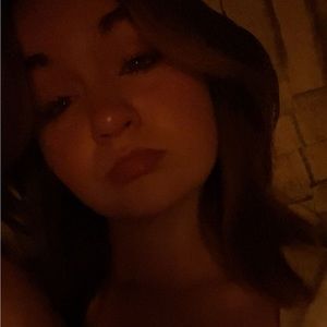 Meet your Posher, Zava